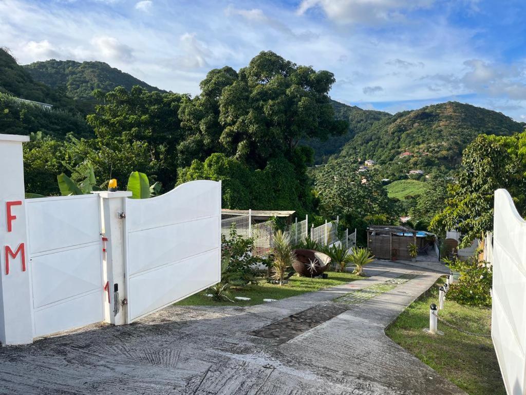 Residence Flores De Maria Le Marin エクステリア 写真